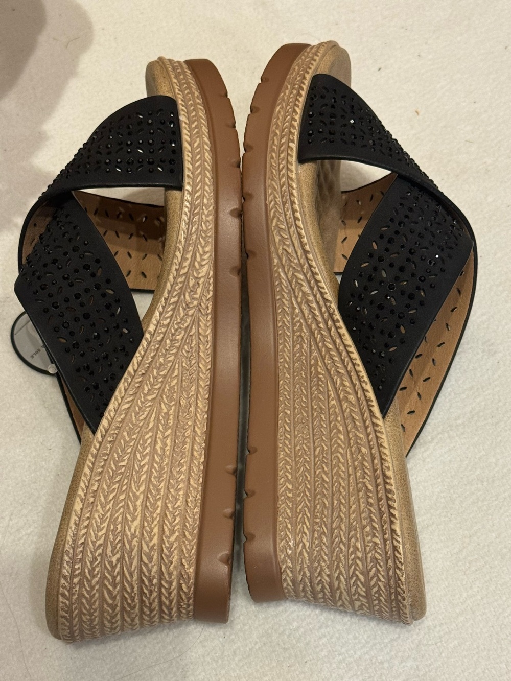 GC Shoes Women's Malia
Embellished Wedge Sandals, Black Size 7 - G.C. Shoes NIB - Picture 8 of 11